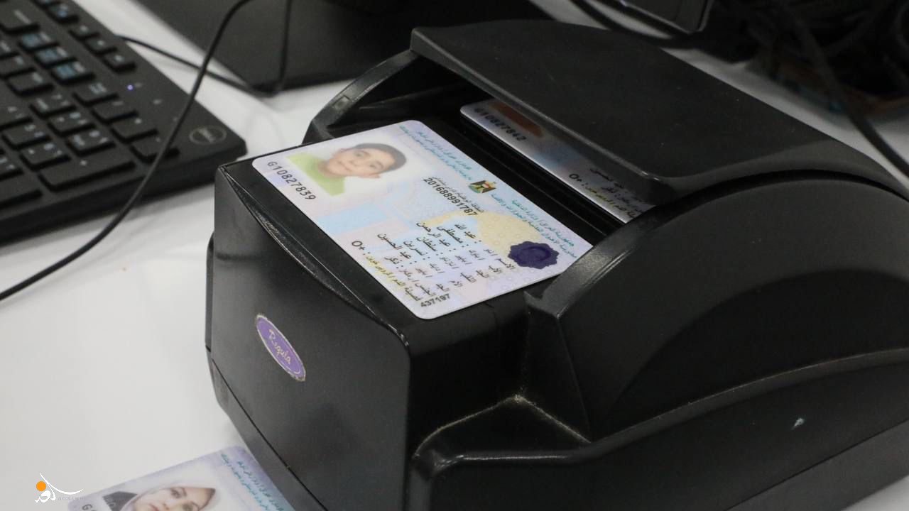 "غير قابلة للتزوير".. وزير الداخلية يفتتح مصنع طباعة البطاقات الوطنية الملونة