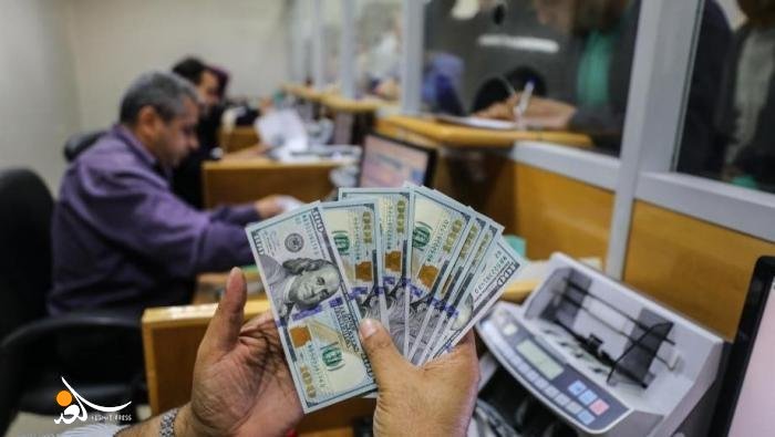 مستشار حكومي لـ"الغد برس": دخل المواطن النقدي لا يتاثر بأسعار الدولار الموازي