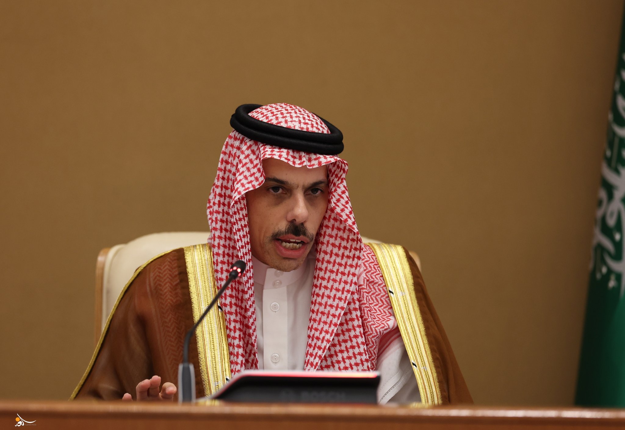 نائب وزير الخارجية السعودي: نتطلع إلى مزيد من التعاون مع العراق
