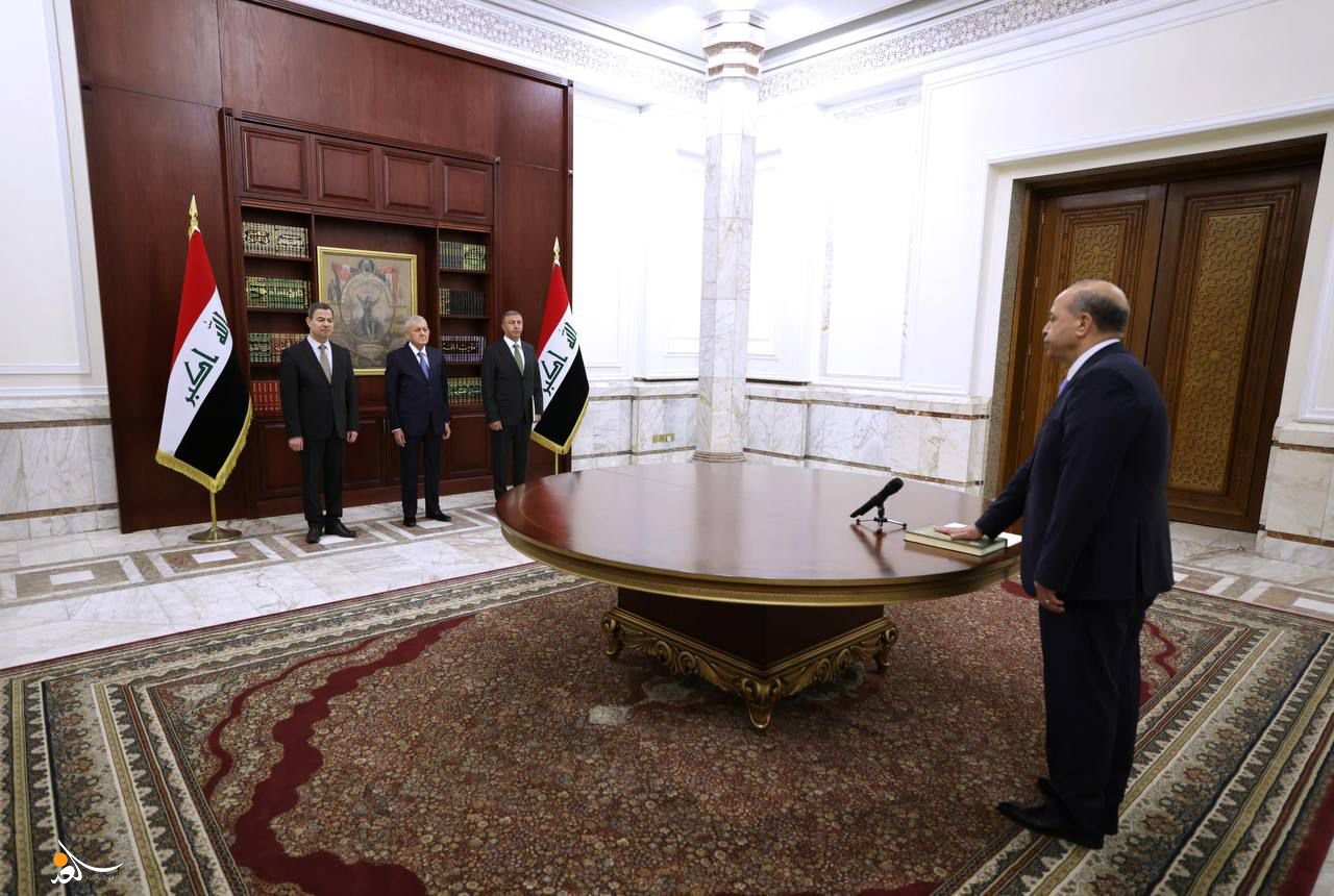 رئيس المحكمة الاتحادية يؤدي اليمين الدستورية أمام رئيس الجمهورية