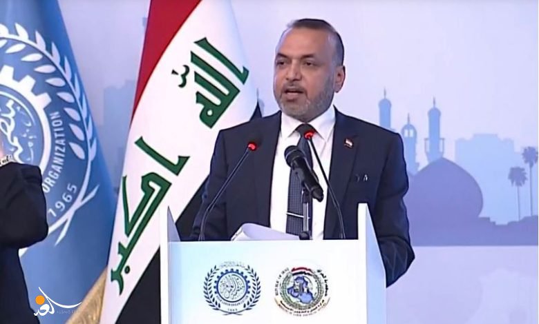 وزير العمل يطلق مشروعاً استراتيجياً لدعم المؤسسات الصغيرة والمتوسطة بتمويل دولي
